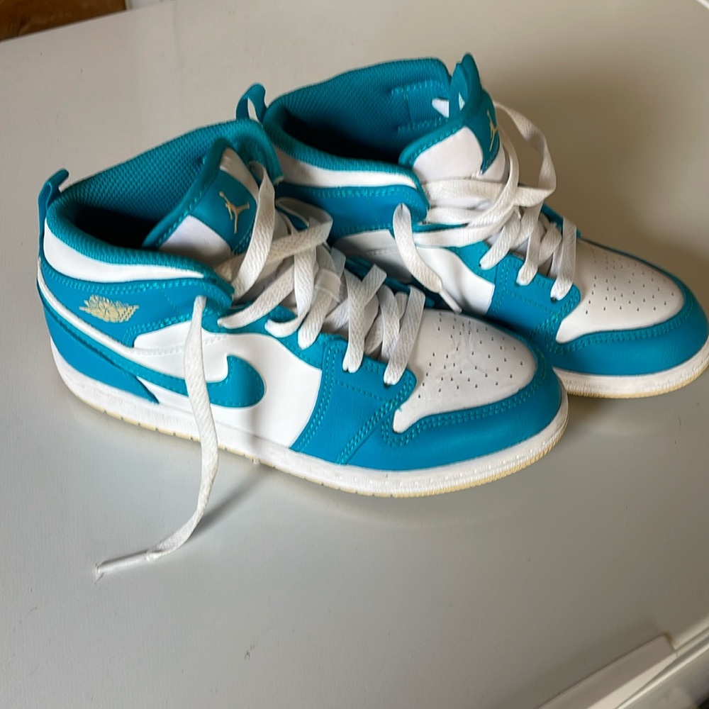 Jordan Mid Retro Aquatone Kids Sz 3